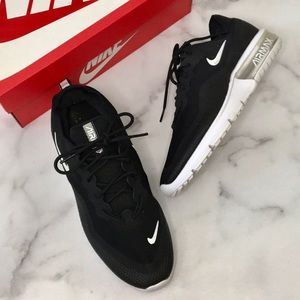 kyrspeedy nike dunks